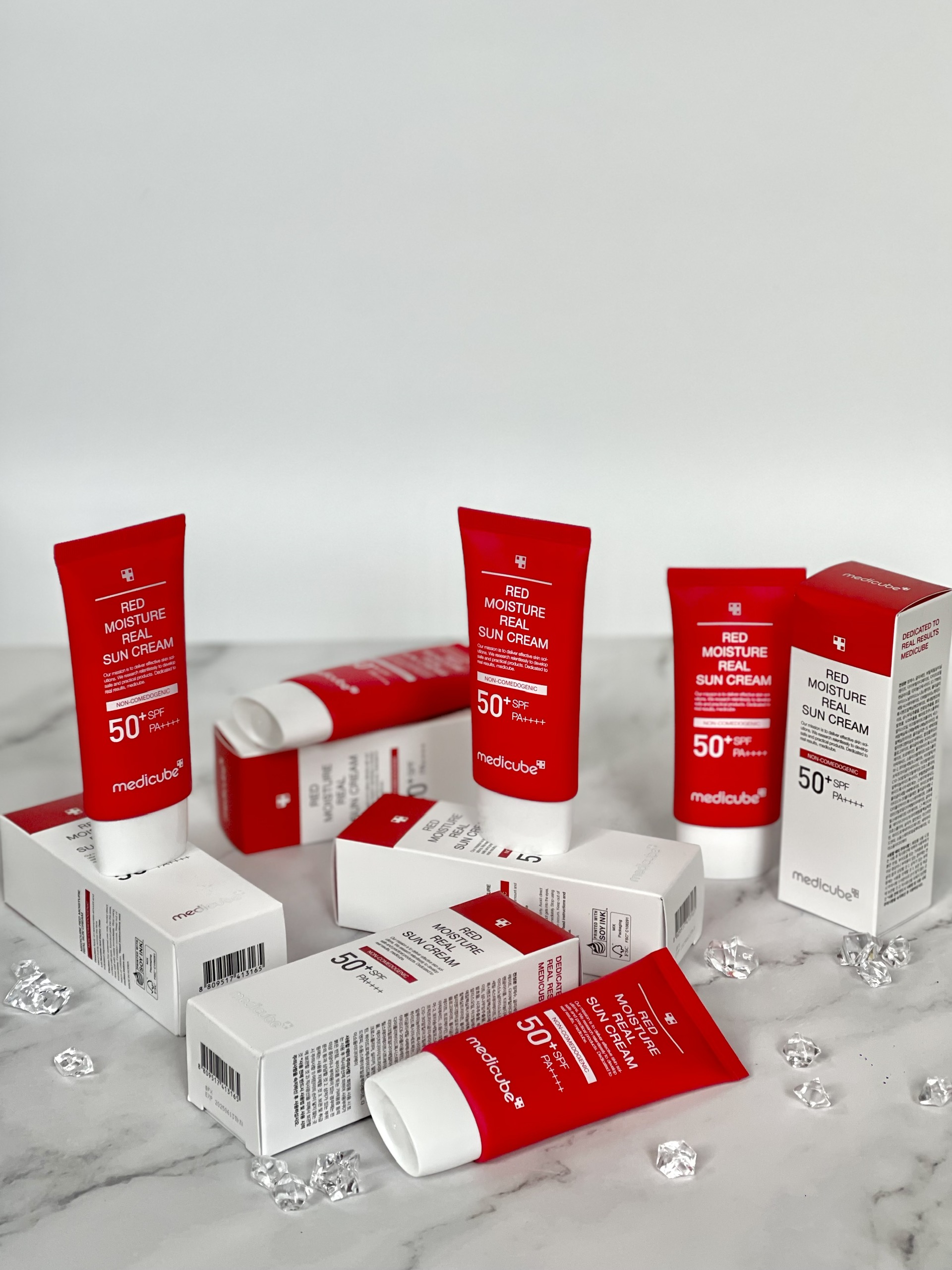 Medicube-Red-moisture-real-sun-cream-10