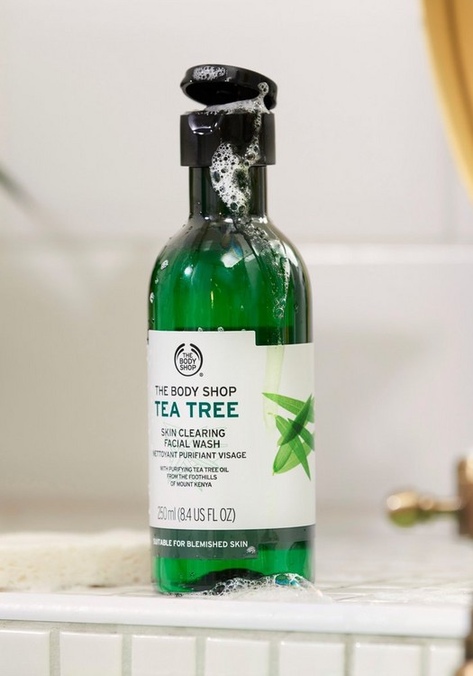 The-Body-Shop-Tea-Tree-Skin-Clearing-Facial-Wash
