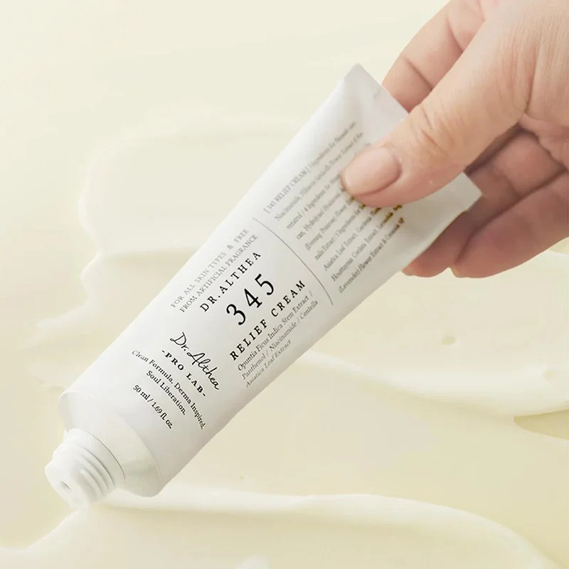 Cosmeticary-Bruxelles-dr.althea-345-relief-cream-lifestyle-ezgif.com-webp-to-jpg-converter