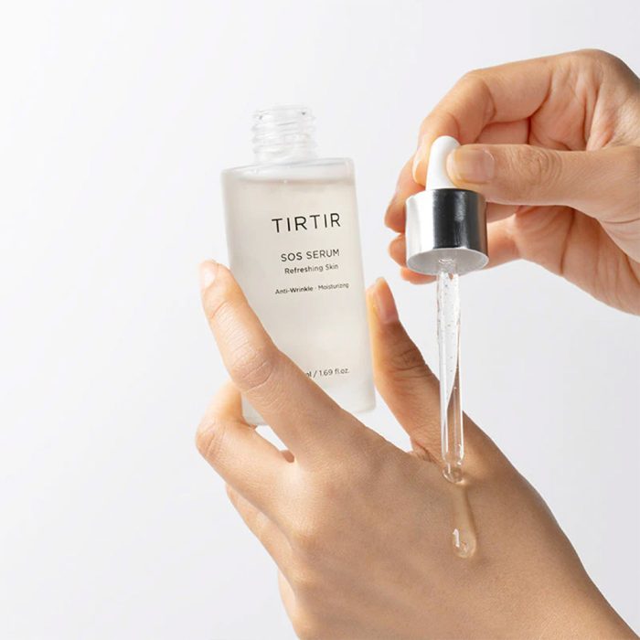 سرم-ضد-چین-و-چروک-و-مرطوب-کننده-تیرتیر-TIRTIR-SOS-Serum-700x700-1