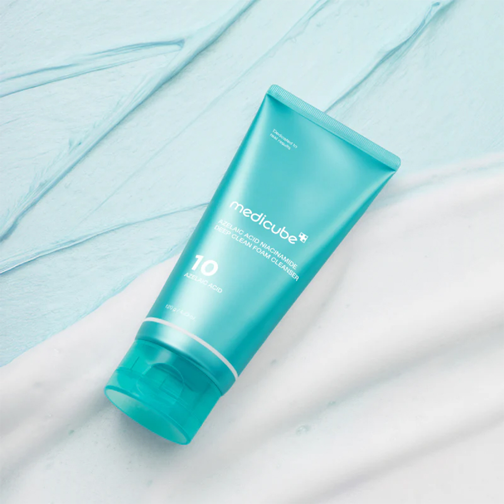 Medicube-Azelaic-Acid-Niacinamide-Deep-Clean-Foam-Cleanser7