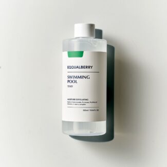 تونر اکوال بری Eqqualberry مدل swimming pool آبرسان و تسکین دهنده Eqqualberry Swimming Pool Daily Facial Toner مناسب انواع پوست حجم 300 میلی لیتر